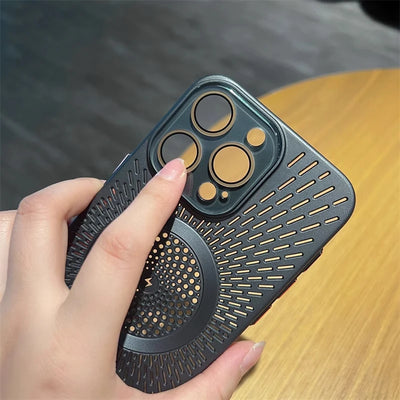 Breathable Heat Dissipation Mesh Shell For iPhone 15 15Pro 15 ProMax Phone Case Magnetic Suction Charging Skin Protection Covers