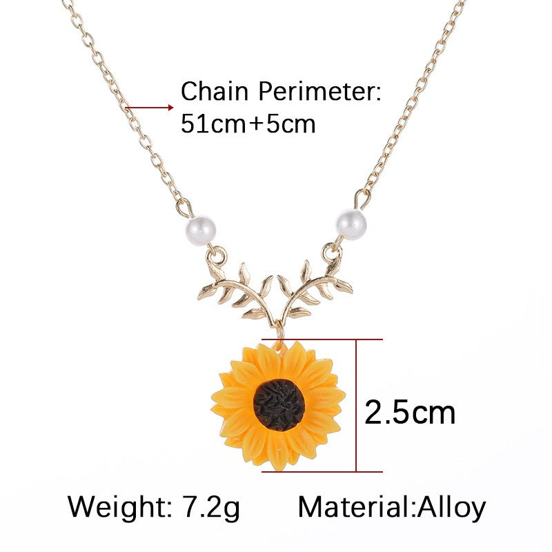 Hot selling necklace, pearl, sunflower necklace, feminine and fashionable sunflower pendant