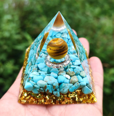 Crystal Ball Gravel Pyramid Artwork Resin