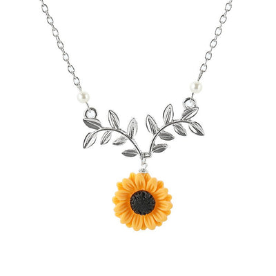 Hot selling necklace, pearl, sunflower necklace, feminine and fashionable sunflower pendant